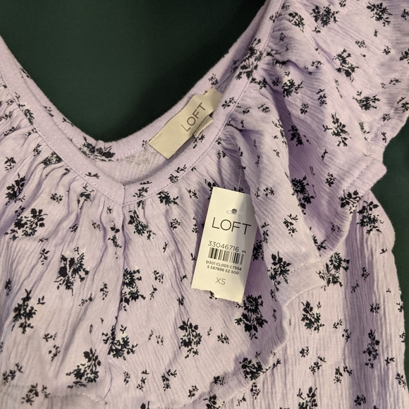 Light Purple Floral Top Loft - Picture 2 of 10